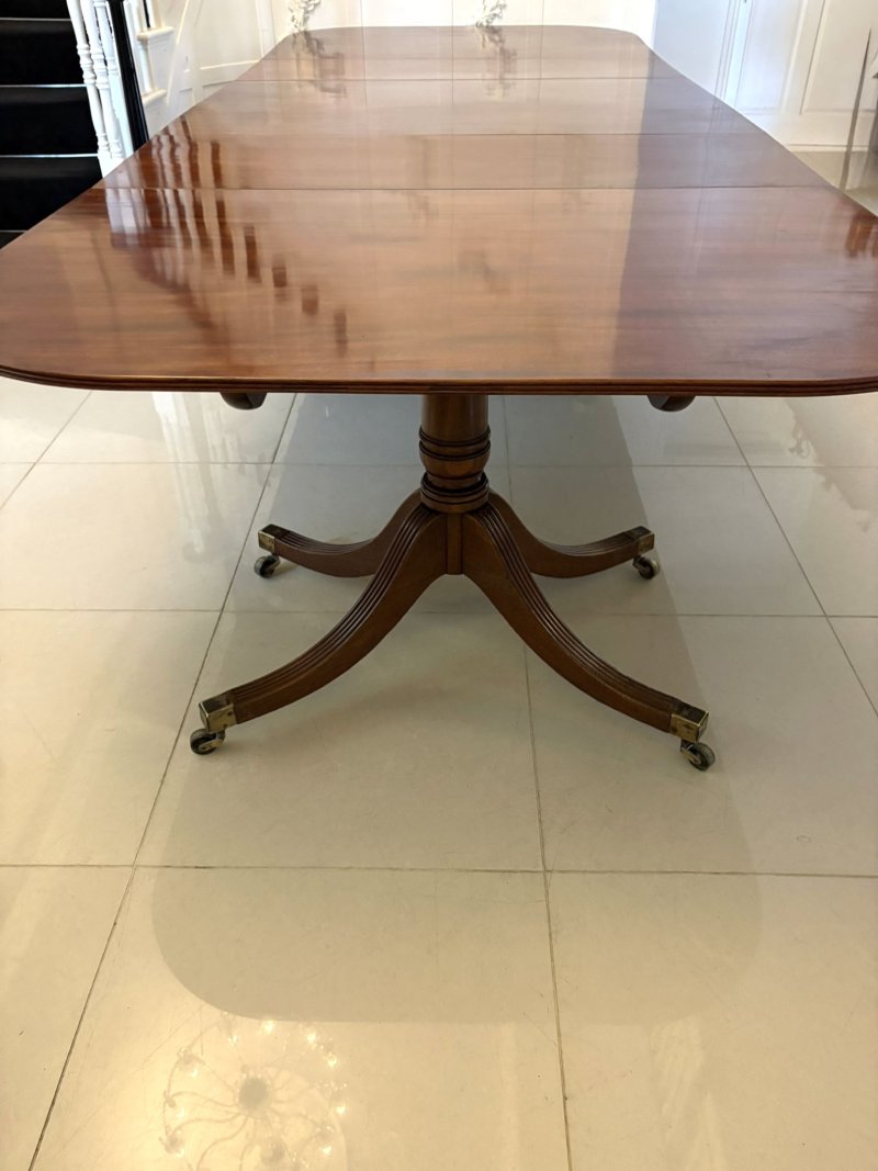 Outstanding Quality Antique Regency 16/18 Seater Figured Mahogany 3 Pilar Dining Table - Image 4